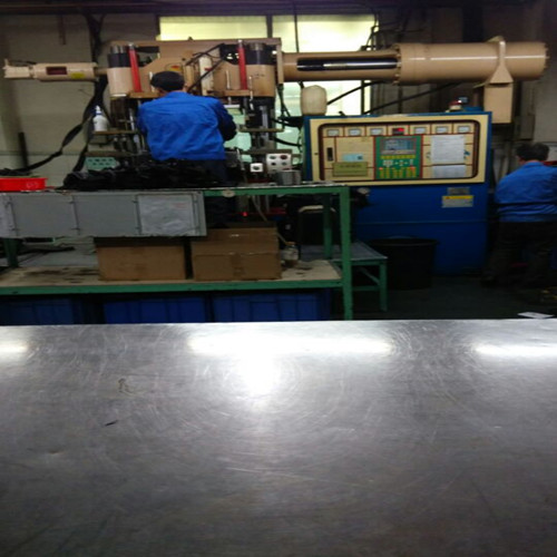 Automatic rubber injection machine－00083